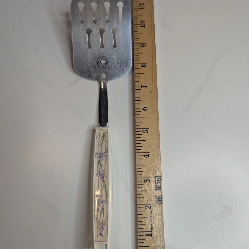 Vintage Ekco Corelle Shadow Iris Nylon Keyhole Slotted Spatula Plastic Handle